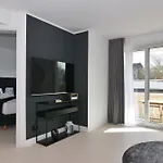 Ebbe Flut, Whg 9 Westerland