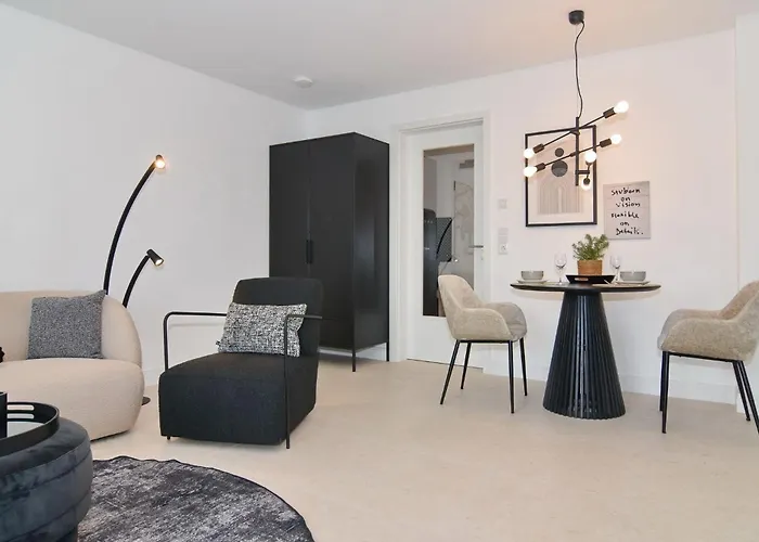 Ebbe Flut, Whg 9 Lägenhet *